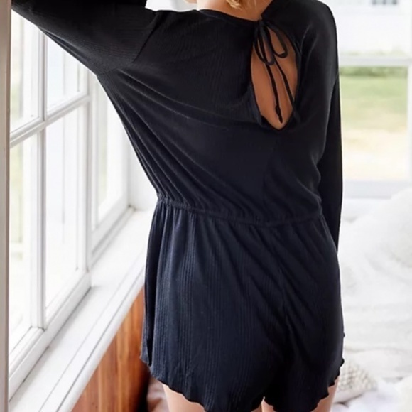 Anthropologie Black Open Back Lounge Romper - Picture 6 of 6